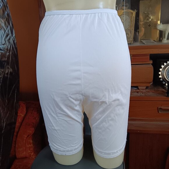 Vintage Small Bloomers Granny Panties Lorraine 1960's Lace Trim USA - Picture 4 of 8